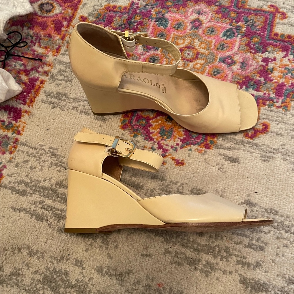 Maraolo patent-leather wedge heels.